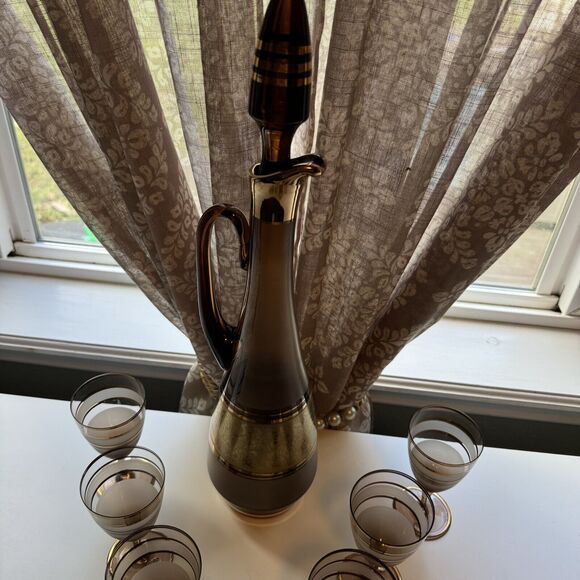 7 Pc. Vtg Bohemian Crystal Frost Amber Glass Gold Embossed Decanter Set Stemware - Picture 3 of 15